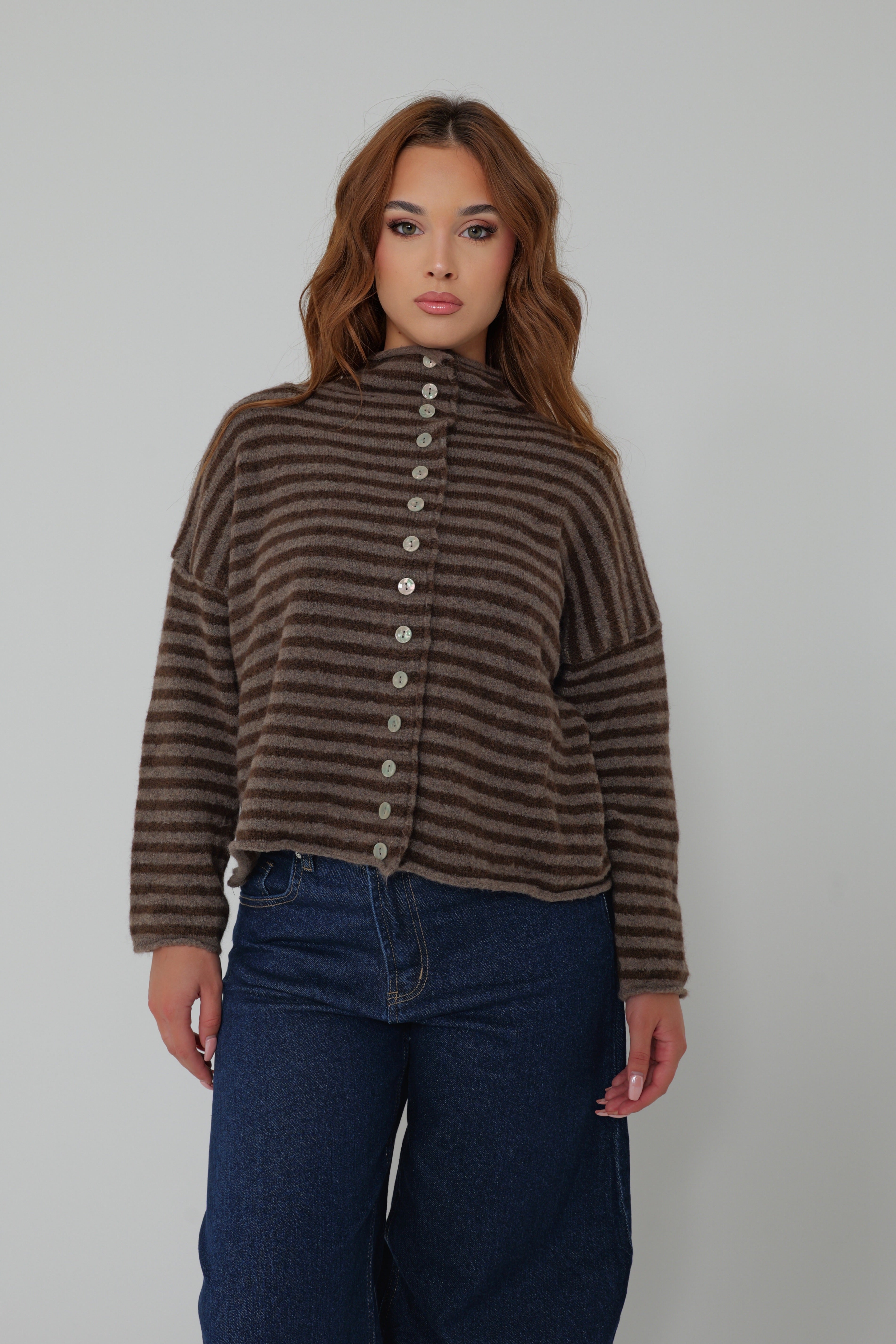 PULL RAYÉ BOUTONS NACRÉS