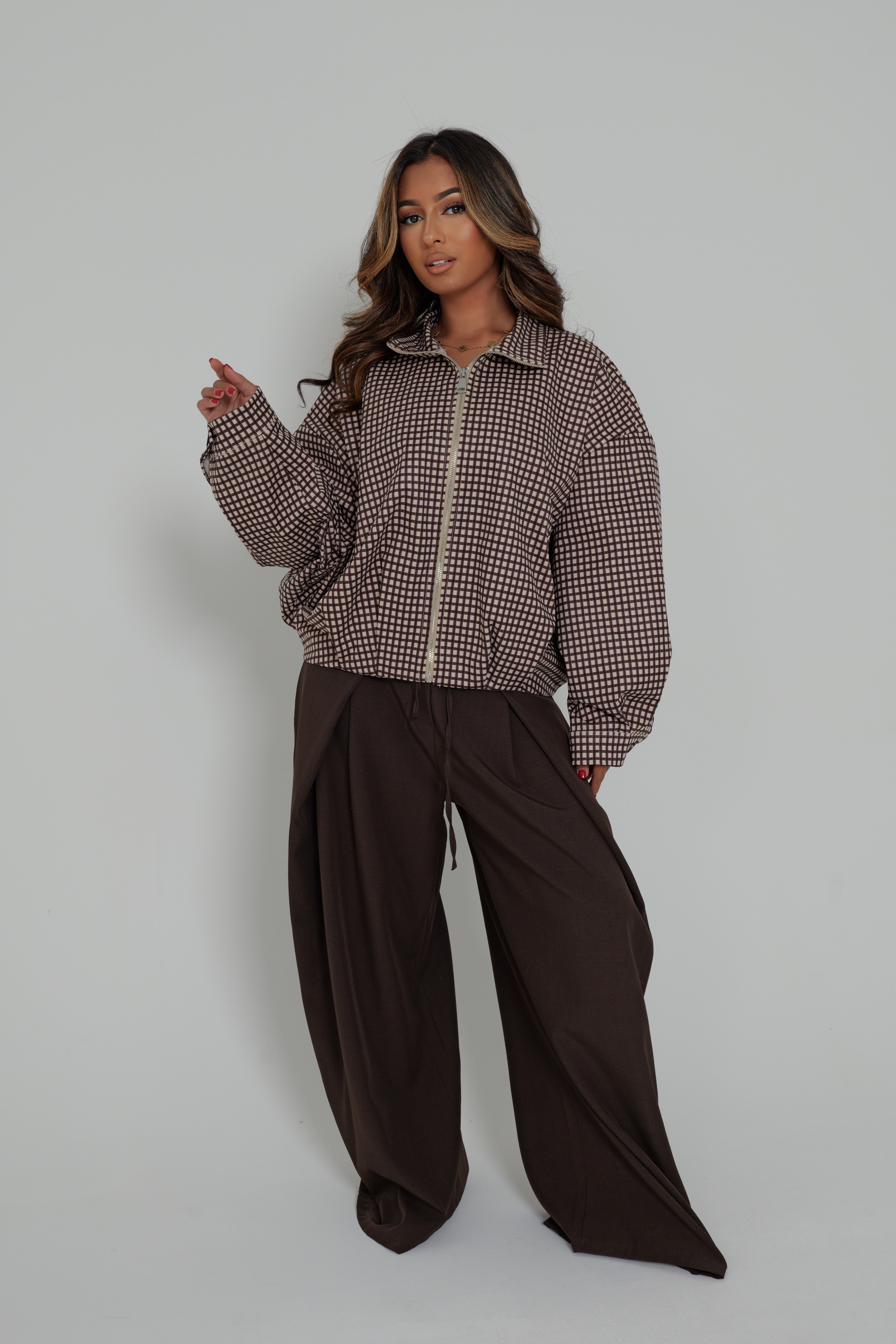 VESTE ZIPPÉE À CARREAUX – chocolat