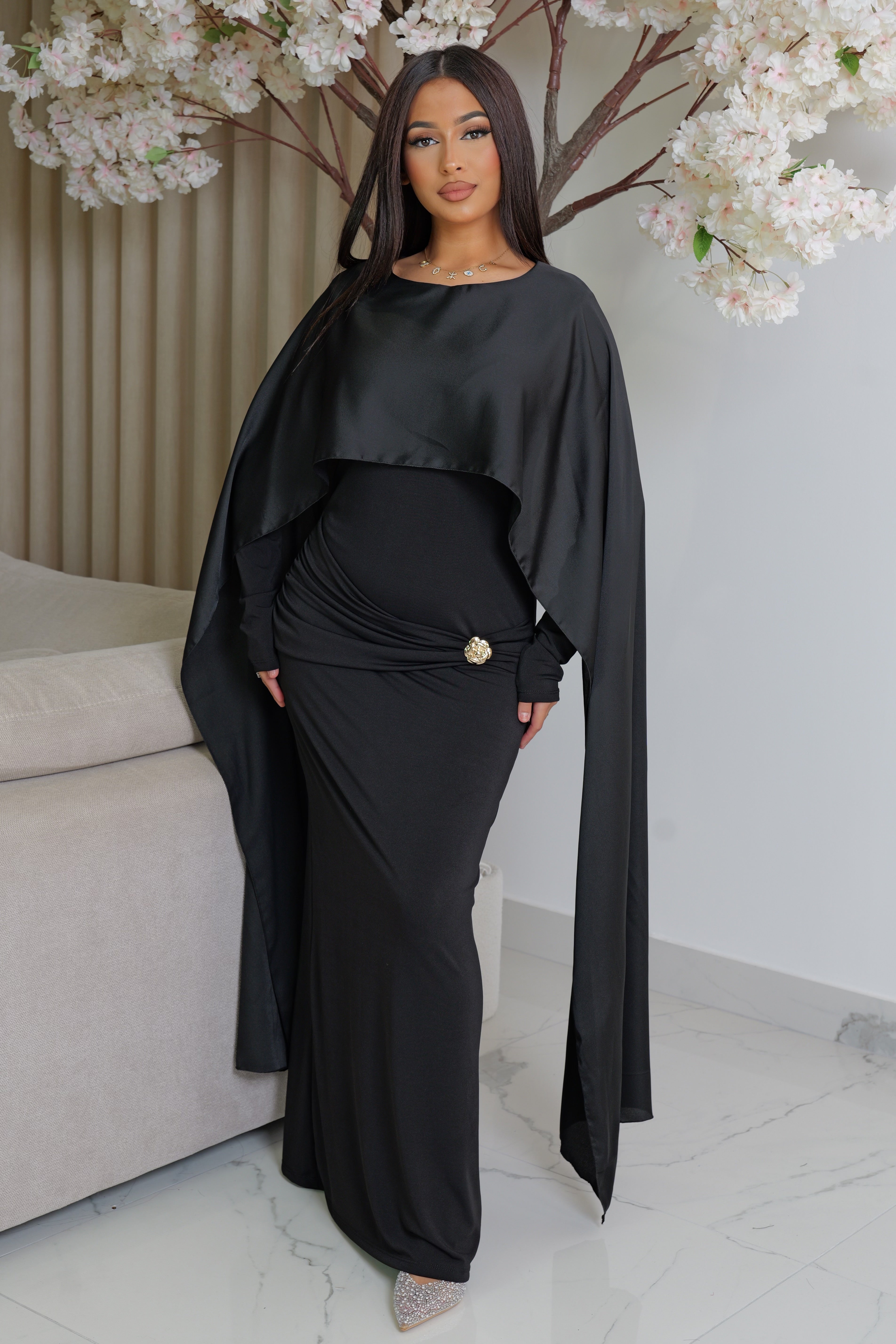 Robe cape / bijoux