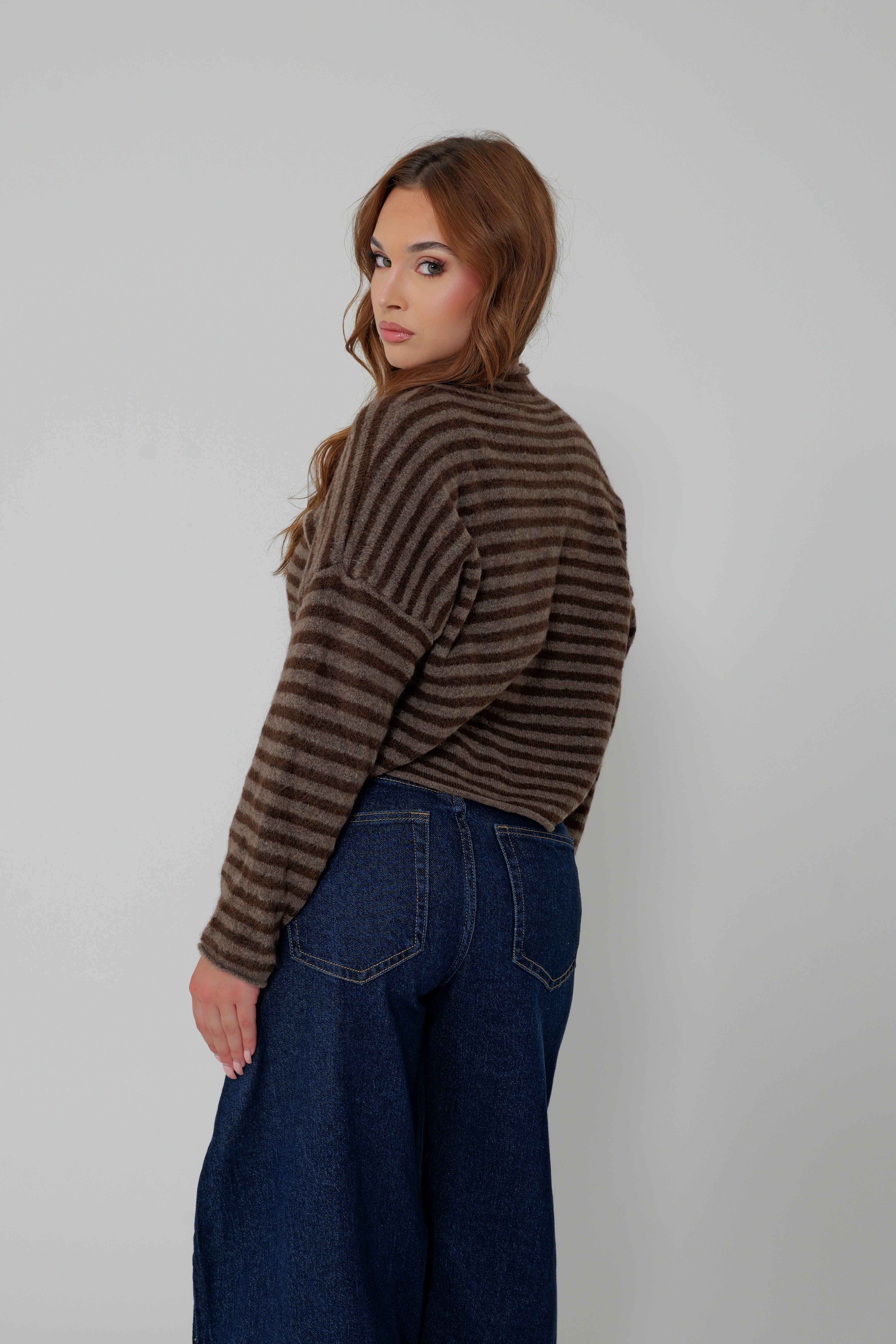PULL RAYÉ BOUTONS NACRÉS