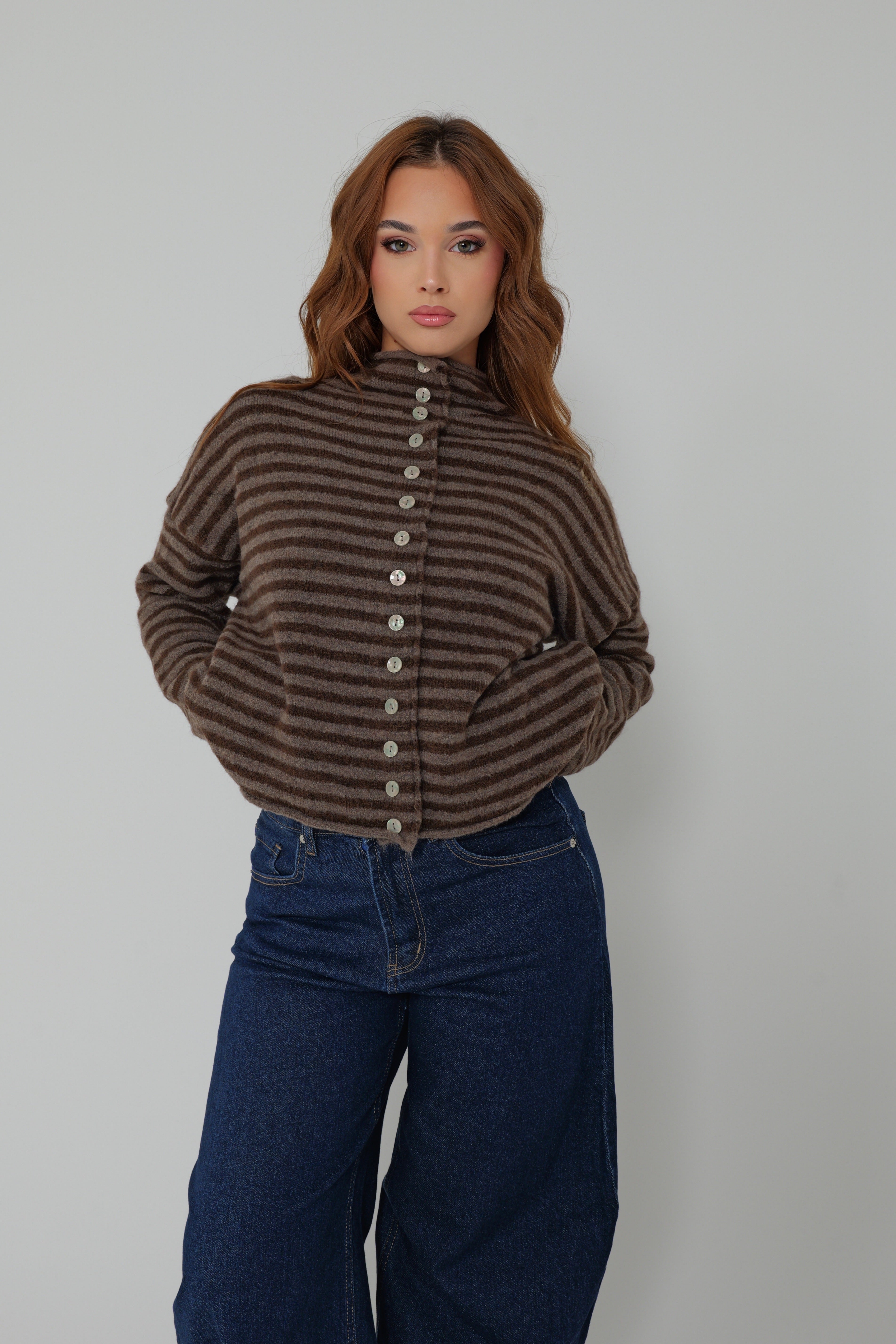 PULL RAYÉ BOUTONS NACRÉS