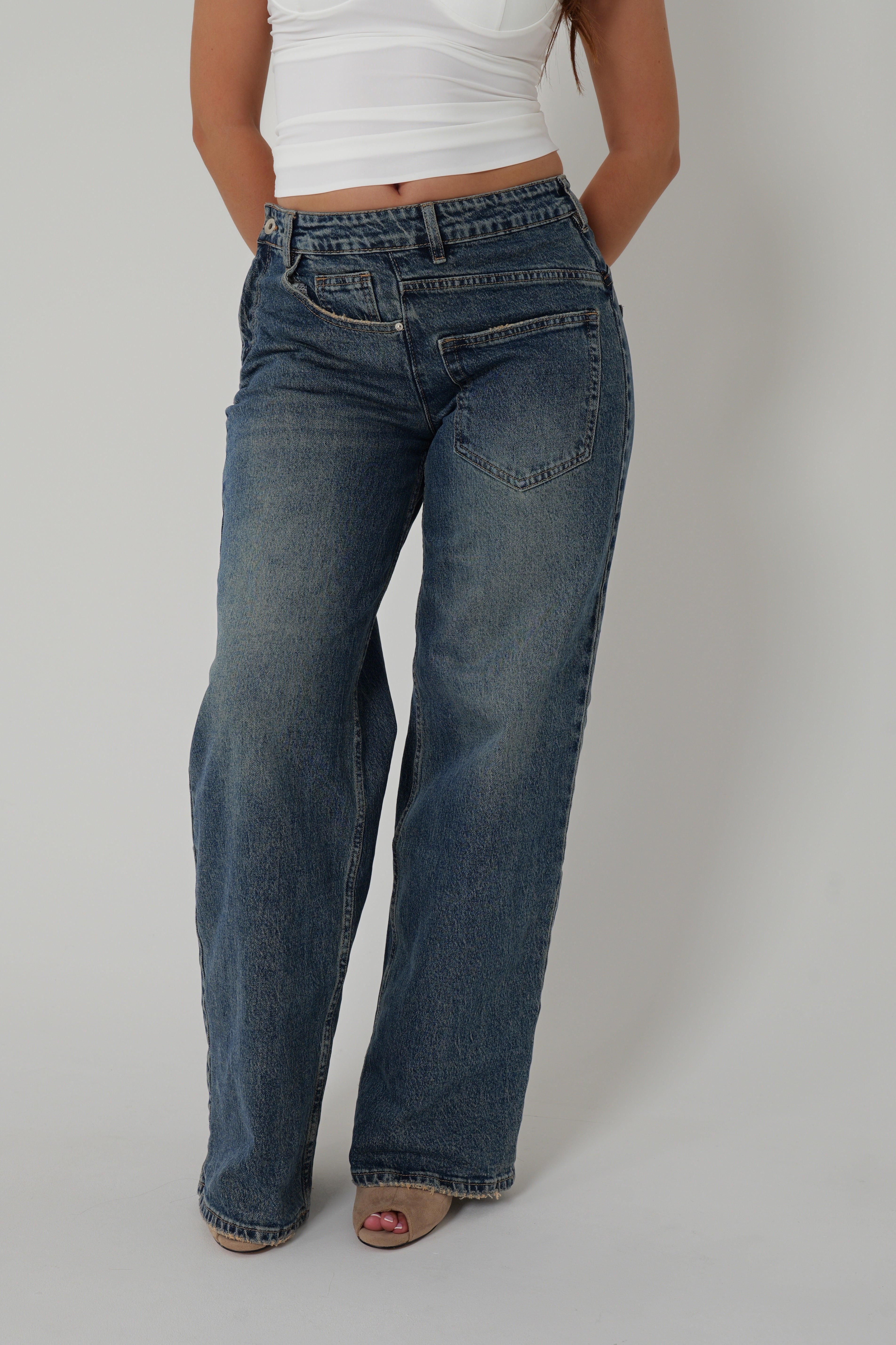 JEAN WIDE LEG FASHION DESIGNER