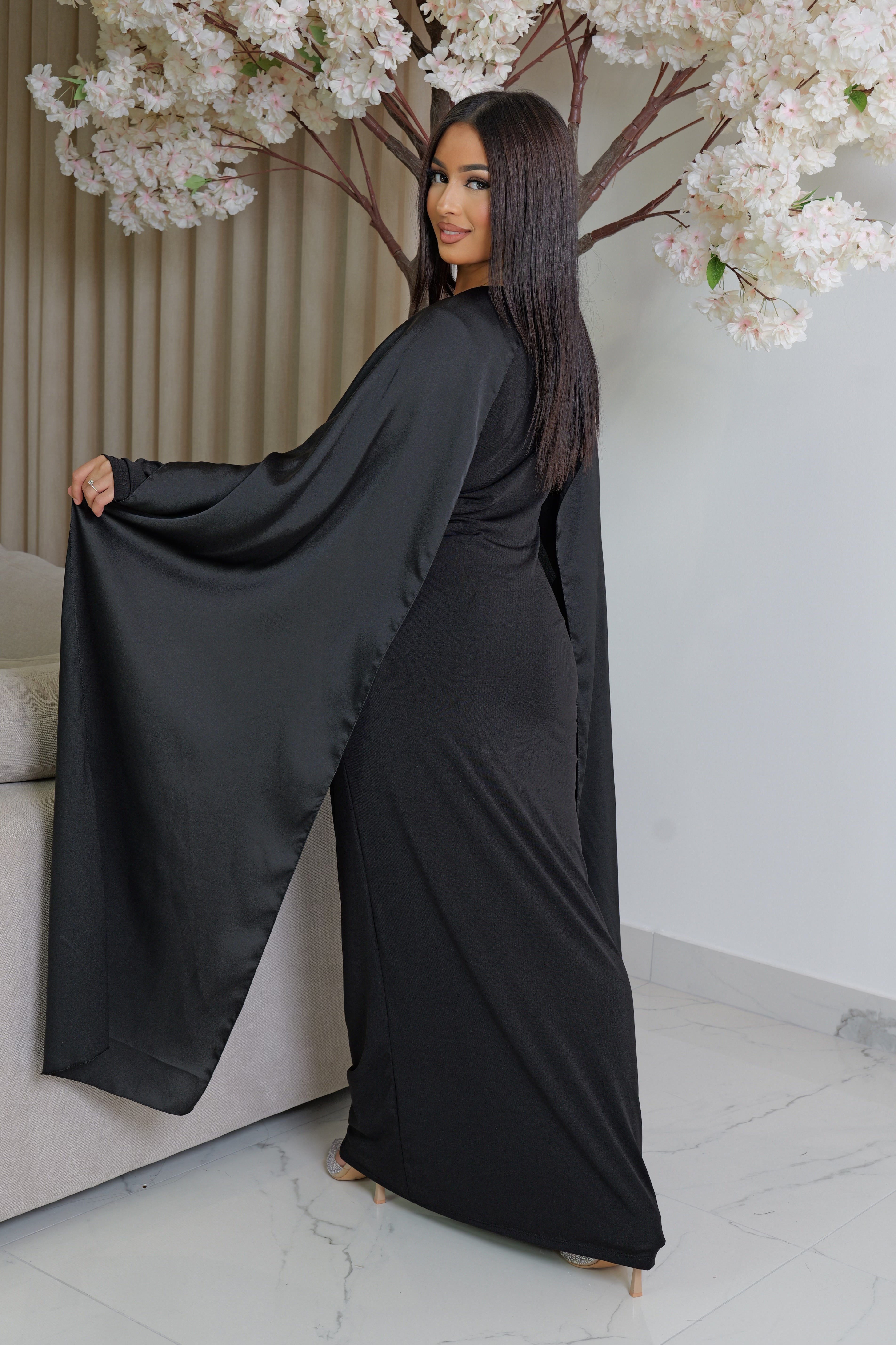 Robe cape / bijoux